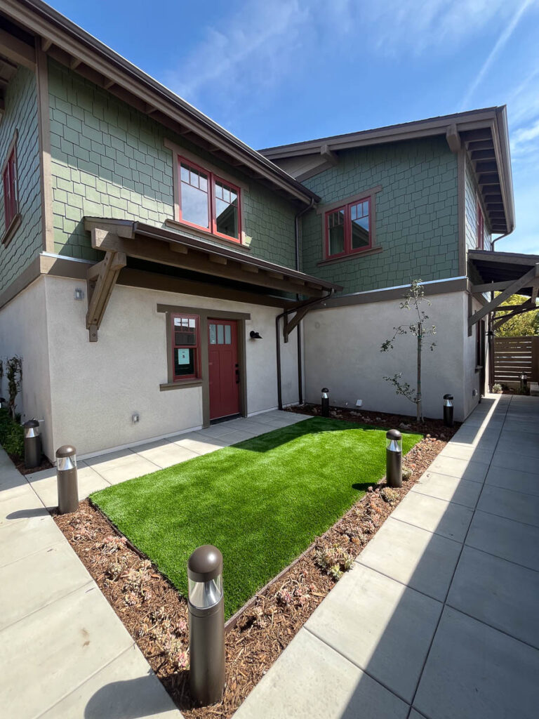 117 N Vista Bonita Ave Apartment Exterior